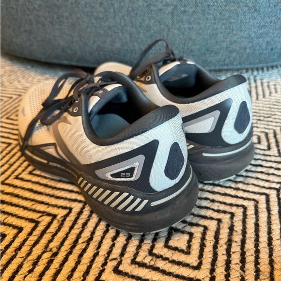 Brooks Adrenaline GTS 23, men’s size 10EEEE (extra wide) - Picture 3 of 7